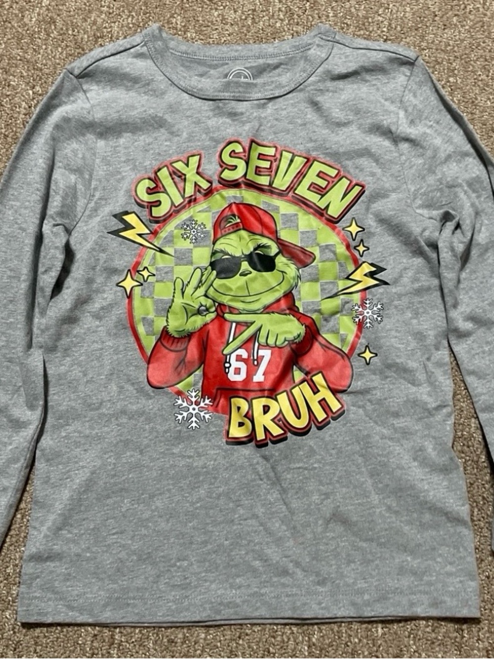 Wonder Nation Kids Gray Grinch “Six Seven Bruh” Long Sleeve Shirt S(6-7)